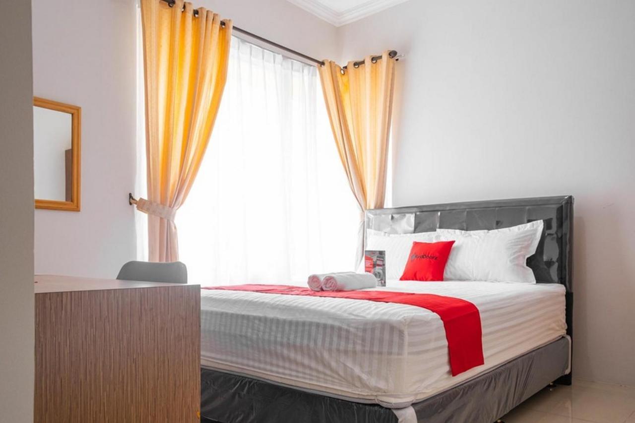 เรดดอร์ซ เนียร์ ซิโลอัม การาวาจิ 3 Hotel ทังเกอรัง ภายนอก รูปภาพ